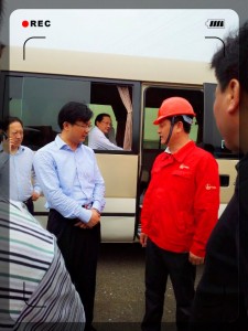 潛江市紫月路西延道路工程施工，市領(lǐng)導(dǎo)親臨現(xiàn)場視察、指導(dǎo)工作